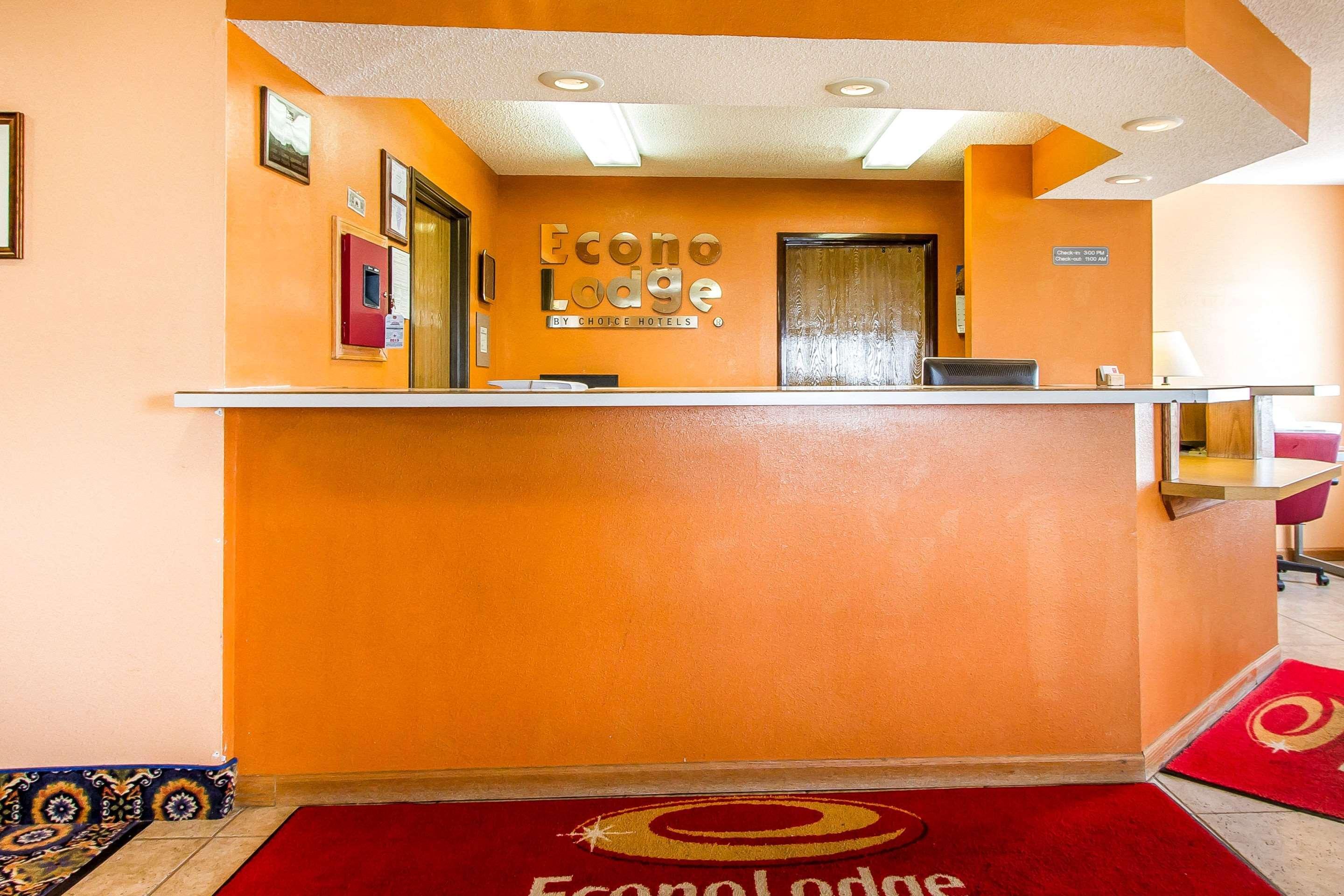 Econo Lodge & Suites Pekin Exterior photo